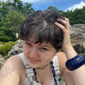 Meet your Posher, Aderet